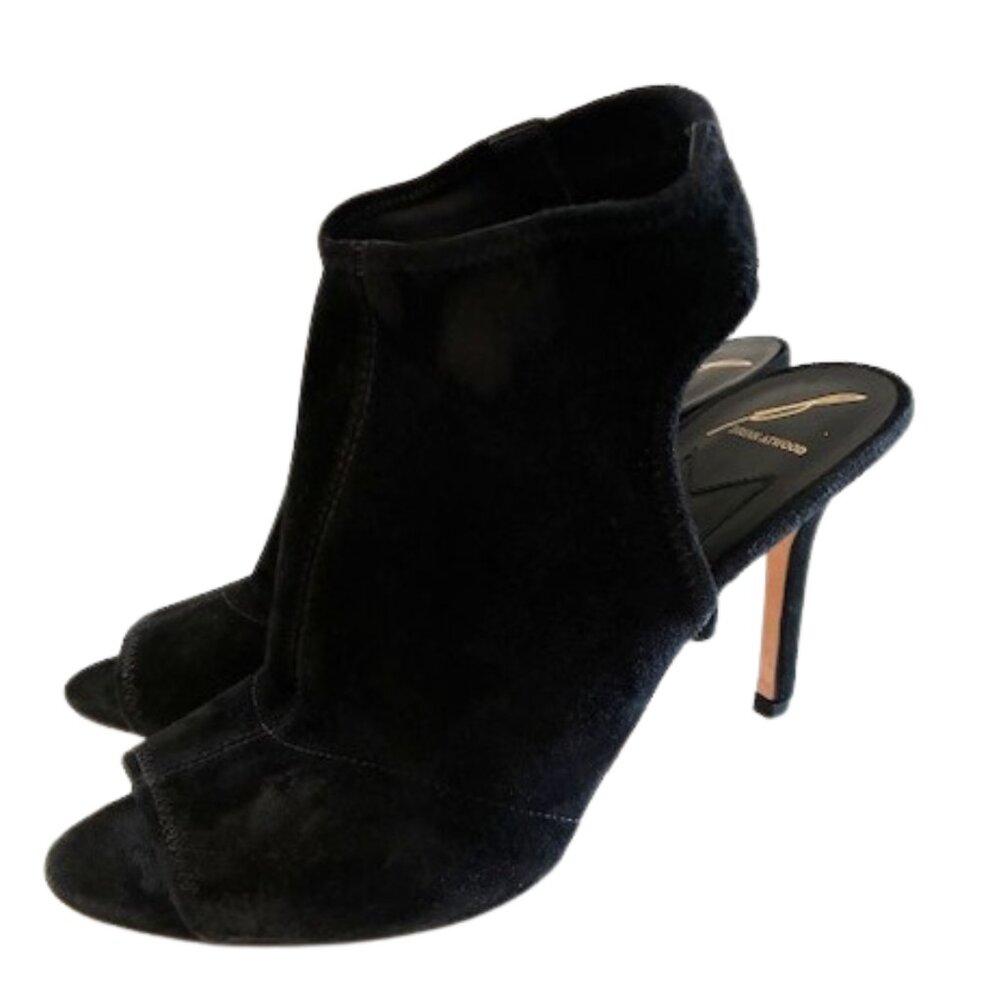 B Brian Atwood Black Velvety Soft Nubuck Heels | 4” Heel | Size 8.5
